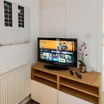 Tatil Evi Contractor Base Southmead Hospital 4 Bed Parking Sleeps 7 *