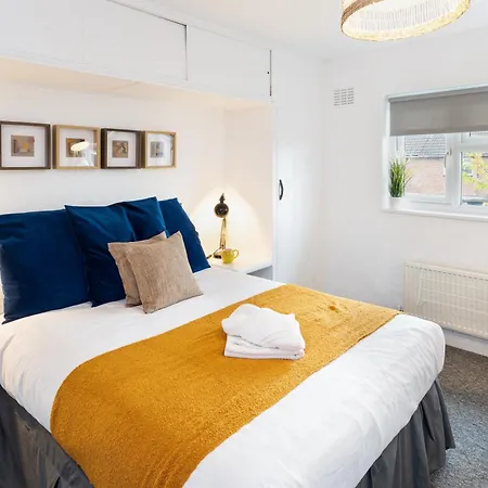 Сasa de vacaciones Free Parking Sleeps 7 Garden With Patio Gloucester Road *