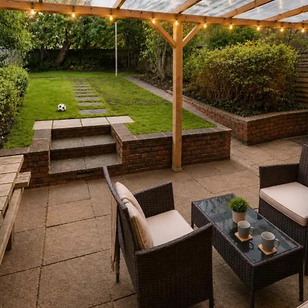 4 Bedroom Contractor Near Southmead Hospital Airbus Rolls Royce Filton Nyaraló Bristol