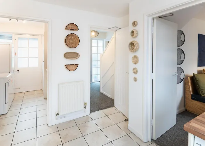 Free Parking Sleeps 7 Garden With Patio Gloucester Road